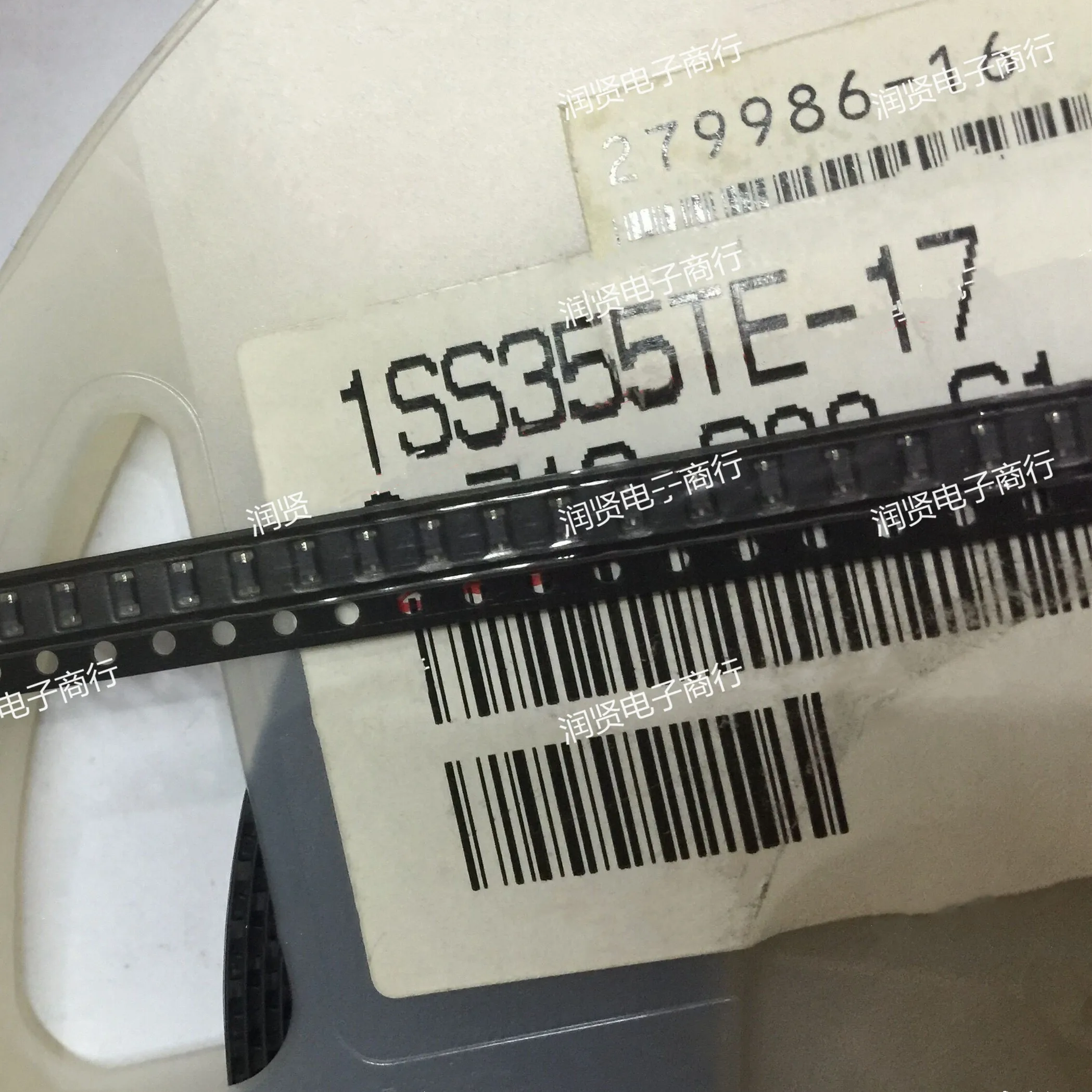

Диод 1SS355TE-17 1SS355TE TO323 SMD, новый оригинальный, 20 шт.