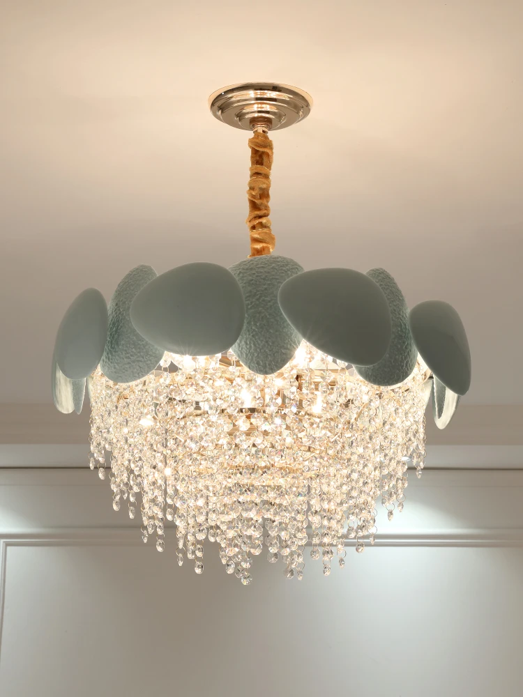 

Luxurious bedroom lamp warm romantic room lamp postmodern simple crystal lamp bedside lamp net red crystal chandelier