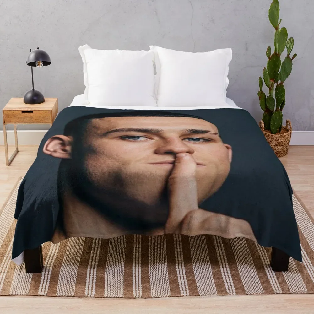 

Футболки от Фила фодена, одеяло, модные диваны, тайны, рождественские подарки, одеяла