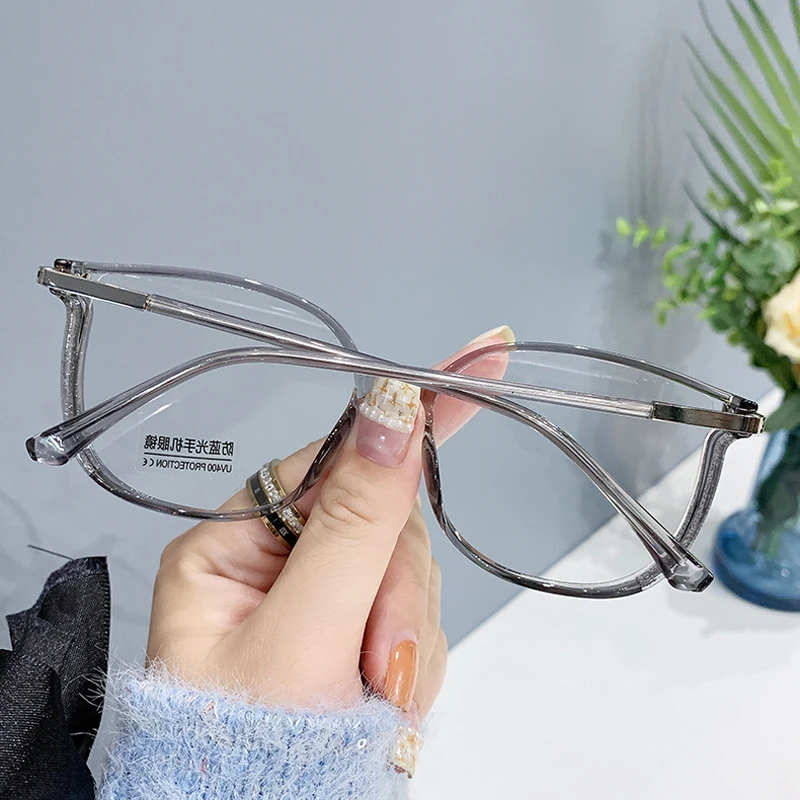 Fashion Anti-Blue Light Reading Glasses Ultra-Light Eye Protection Readers Eyewear Unisex Elegant Comfortable Presbyopia Glasses