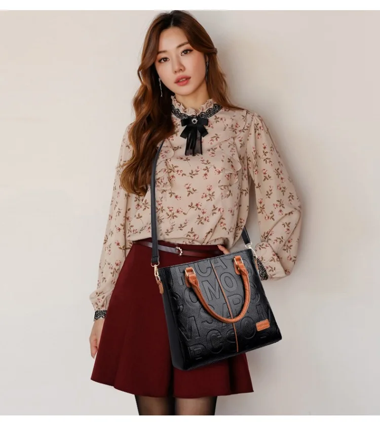 PlatiNum Urban Simple Tote Bag - Strap Detail
