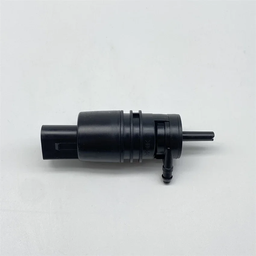 Car Front Windscreen Windshield Washer Pump for BMW F01 F02 F10 F20 F21 F25 F26 F30 X5 E70 E71 E90