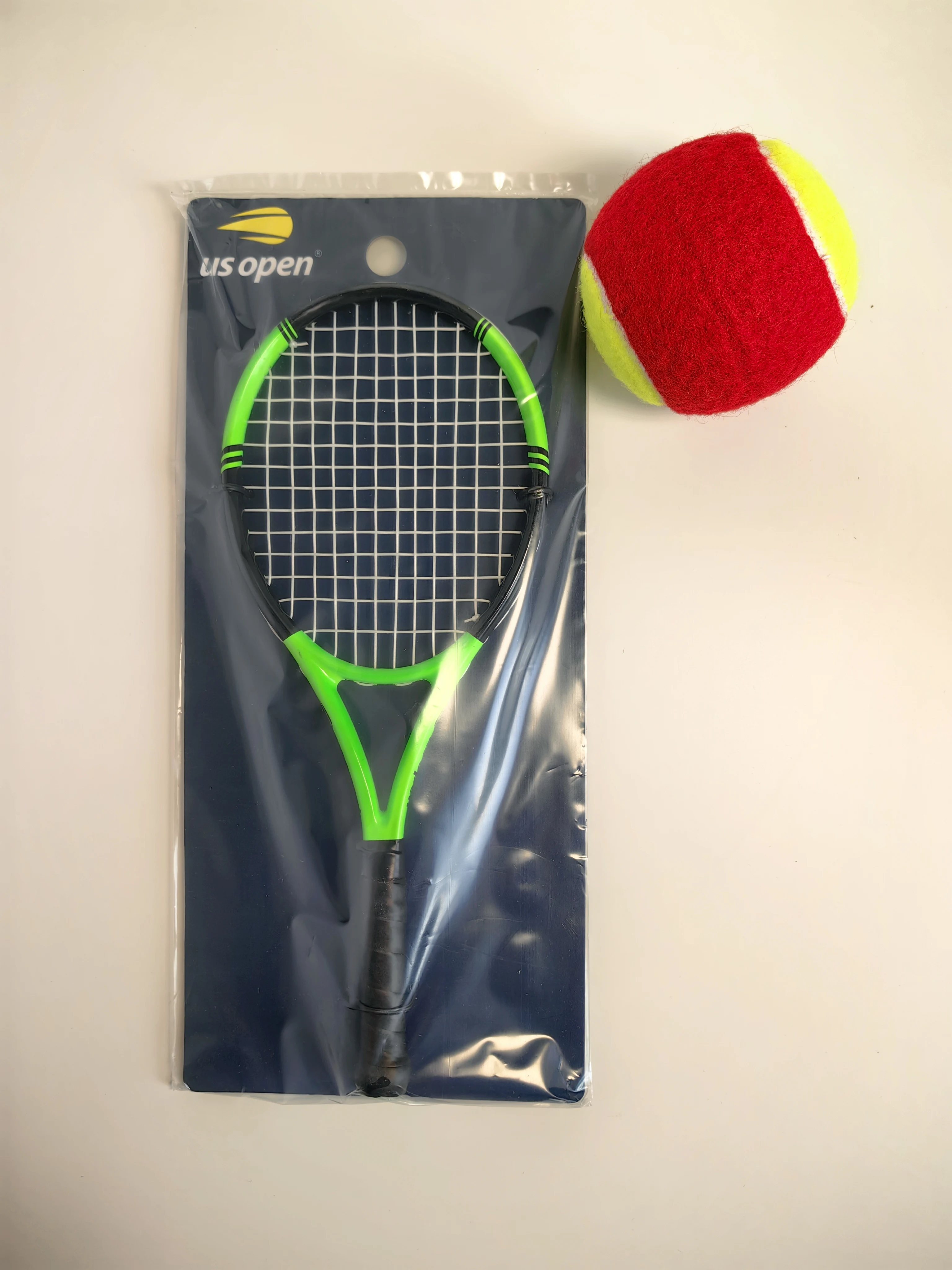 Description Picture 3 of itemAutumn New US Open Joint Memorial Fashion Creative Multifunctional Mini Tennis Rackets Mini