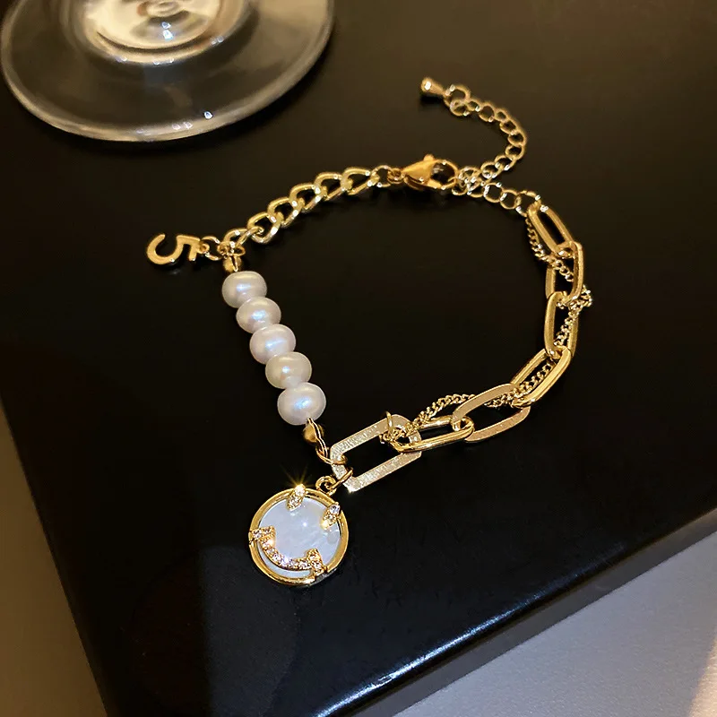 coach pearl bracelet