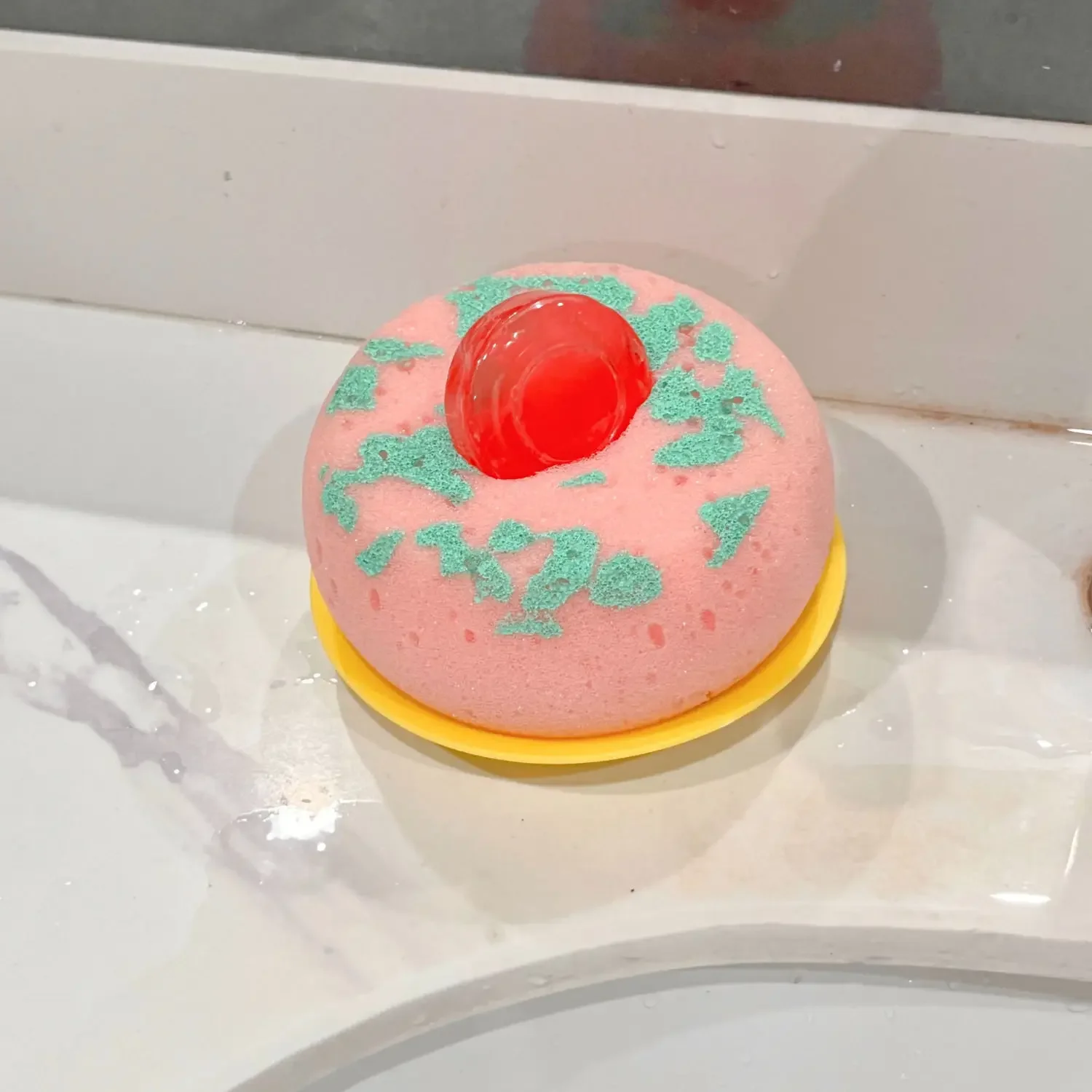 Soap sponge for bathing, face washing, bathing and lathering makka bath sponge pakka bath sponge 6