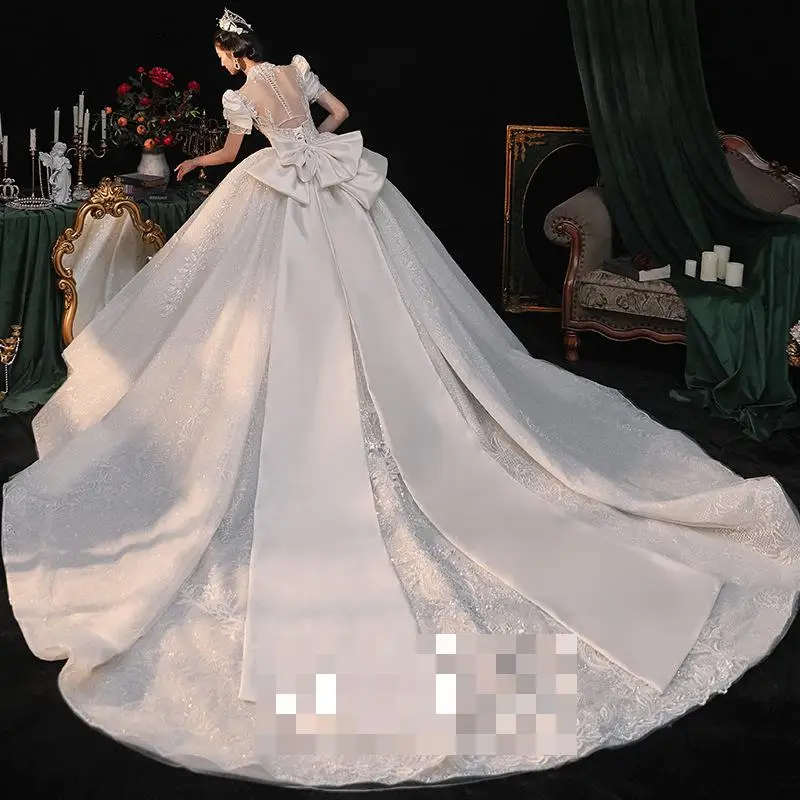 New Short Sleeved Palace Bright Diamond Retro High End Luxury Wedding Dress With Large Tail Main Wedding Dress Customized