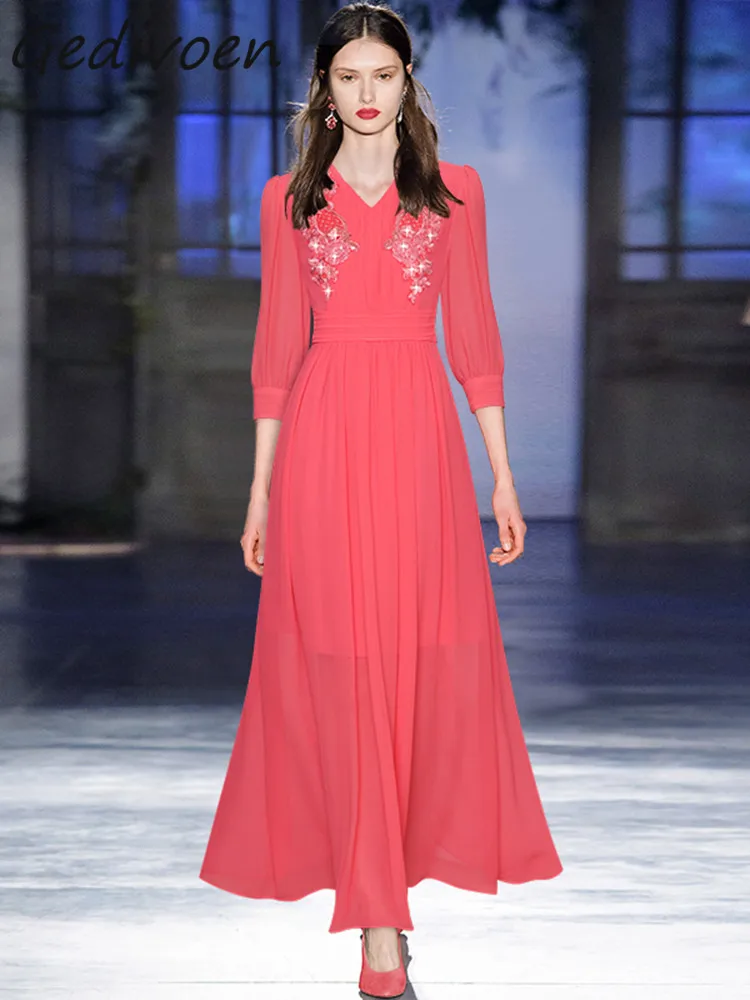 

Женское плиссированное платье Gedivoen, летнее модельное элегантное шифоновое длинное платье с V-образным вырезом, бусинами, вышивкой и аппликацией, присборенной талией