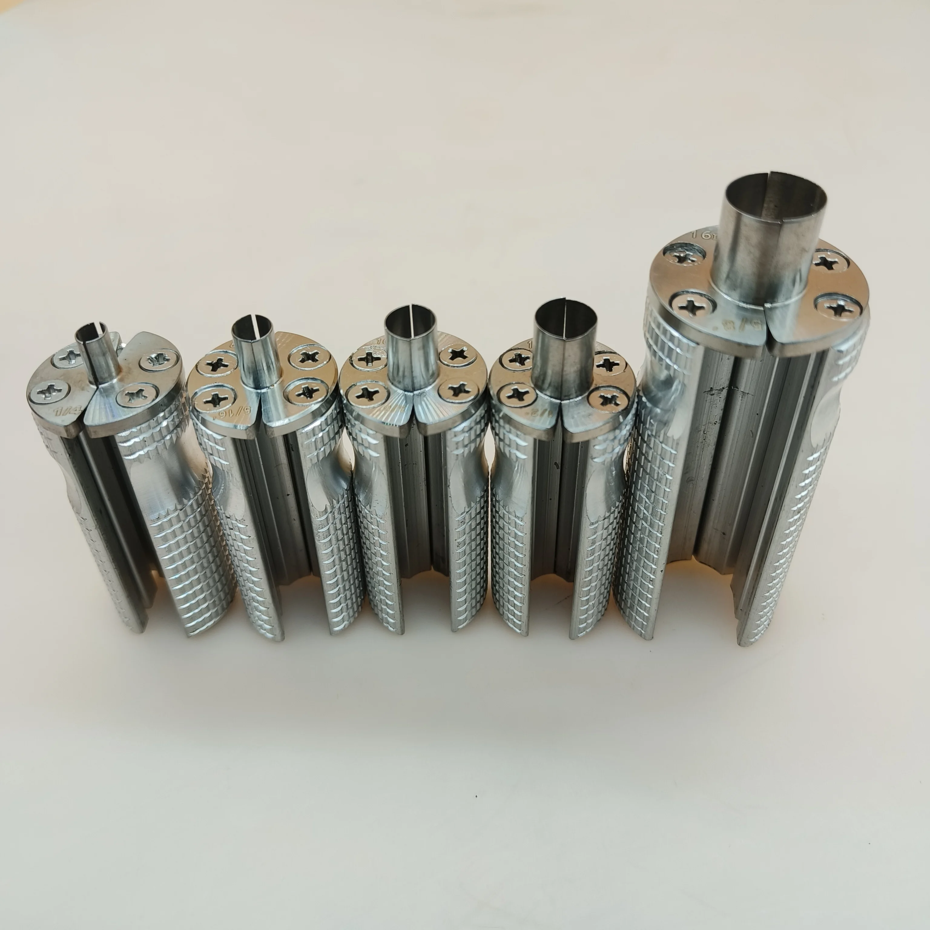 みぃーふぉー Volvo & Mack FCI Cable - 88890306