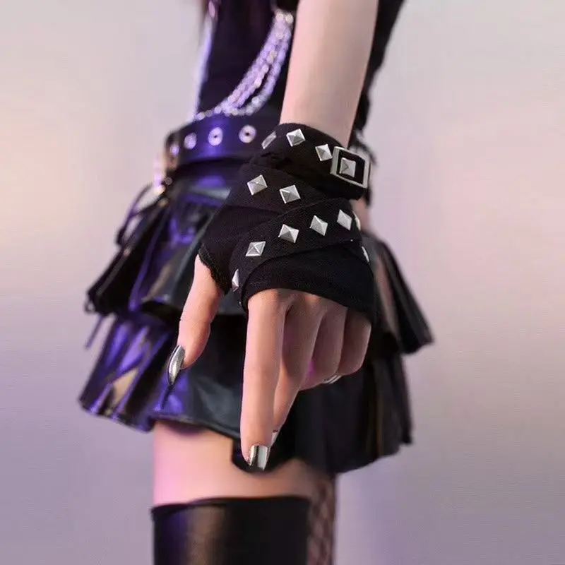 Cyberpunk wasteland style Y2K willow nail strap short Lolita half finger gloves motorcycle style wrist guard