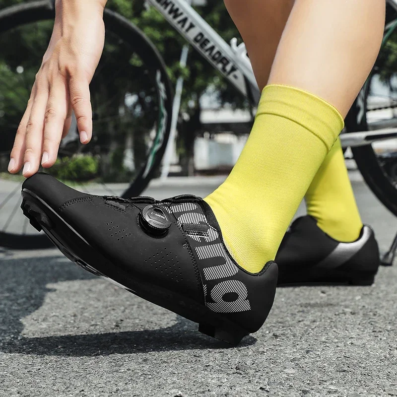 Men Professional SPD Road Cycling Cleats Cycling Shoes MTB Mountain Shoes Outdoor Breathable Sneakers Mountain Bike