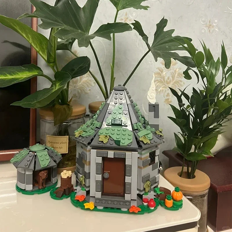 Movie Hagrid's Hut Buckbeak's Rescue Building Blocks Set Children Toys Boys Girls Adult Birthday Gift 896Pcs 76428