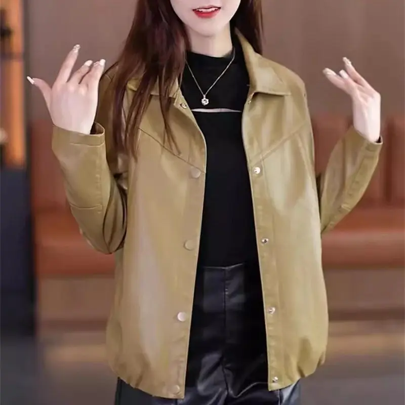 2023 Autumn and Winter New Women Leather Coat Loose and Thickened Black Fashion Age Reducing Warm Leather Jacket Coat Commuting
