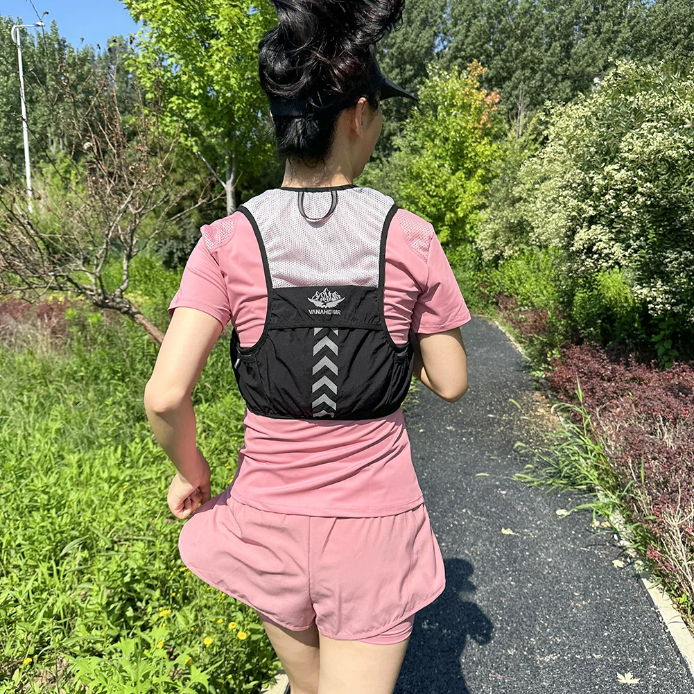 Outdoor Trail Running Backpack Ultralight Running Race Hydration Vest Breathable Jogging Vest for Marathon Cycling Hiking 3