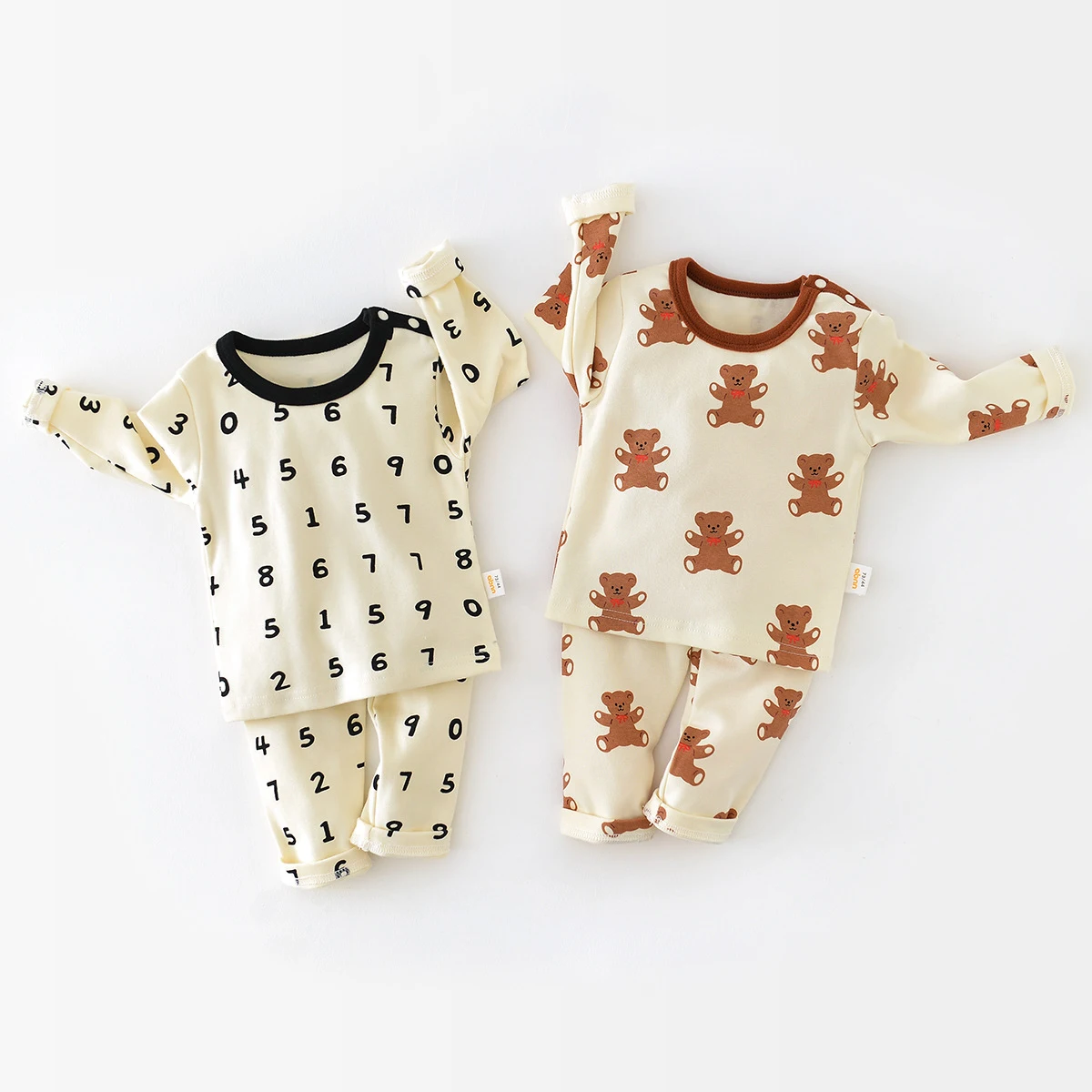 

Autumn New baby suits for baby girls and boys set bears broken number home clothes two-piece outer wear pajamas