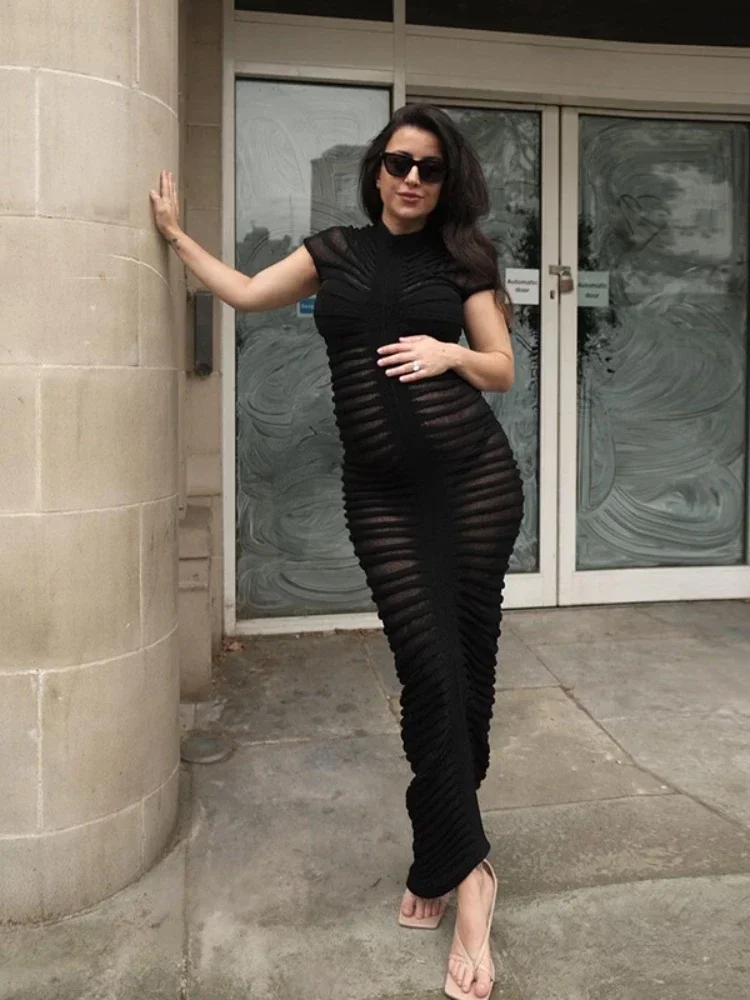 Рисунок 6 - Элегантное облегающее трикотажное платье XIZOU