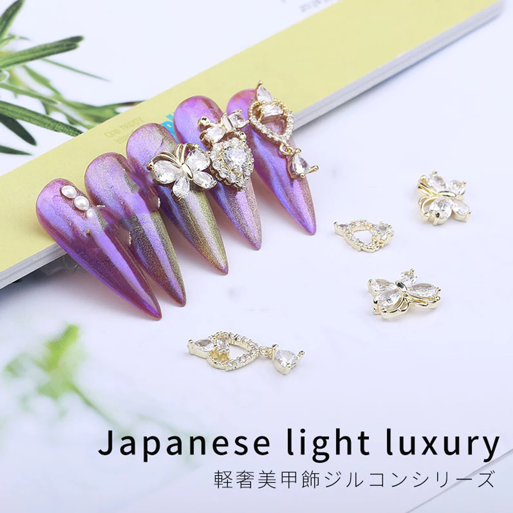 

2pcs 3D Gold Metal Butterfly Shiny Alloy Zircon Nail Art Jewelry Micro Inlay Crystal Rhinestone Nail Pendant Design Jewelry