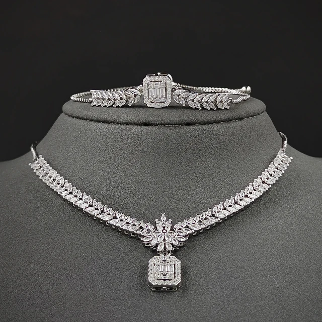 Fashion Necklace Set