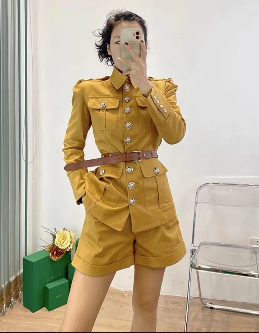 Temperament Fashion Single Breasted Suit Small Suit + Shorts Two-piece Set