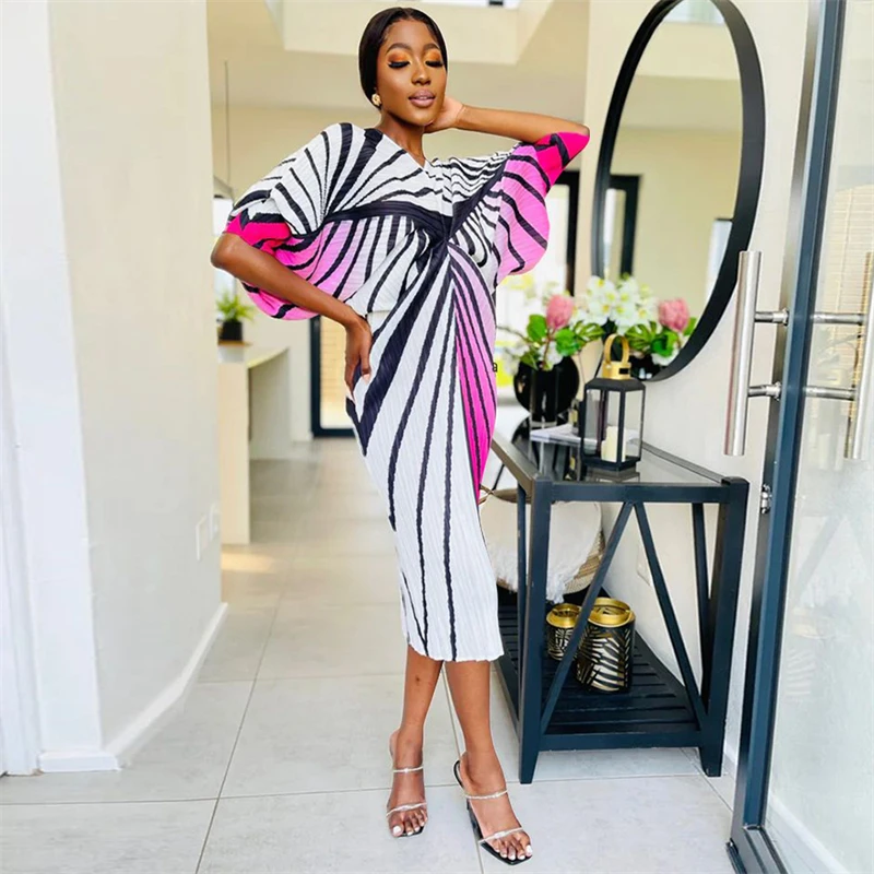 

2023 New African Women Dress Summer Hot Sale V-neck Streetwear Robe Vestidos Bat Sleeve Print Fashion Pleated Dresses 10 Colors