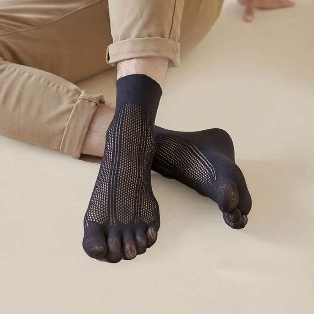 

Split-toed Sweat-absorbing Gym Elastic Sport Summer Fitness Men Socks Mesh Socks Velvet Socks Five Finger Hosiery