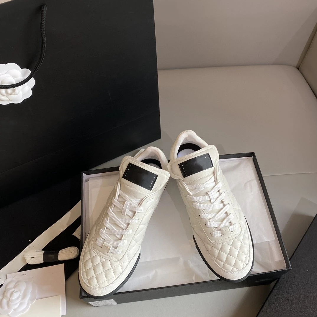 

2023 New Women's Tennis Sneakers Casual Shoes Versatile Fashion Sheepskin Women's Shoes Shoe sizes 35-39