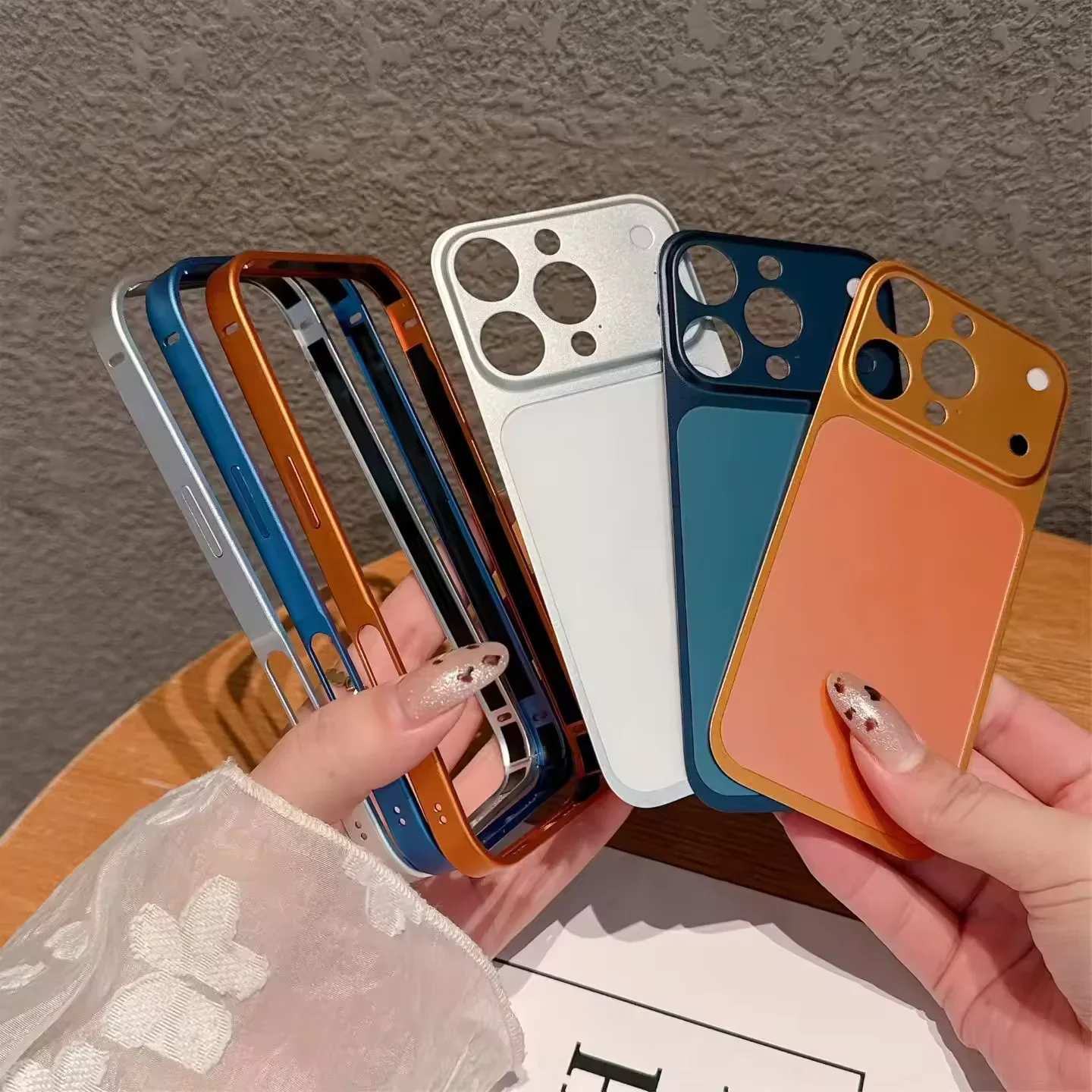 Premium 2-in-1 Metal Frame Aluminum Phone Case with Alloy Back Bumper and Lens Glass Cover