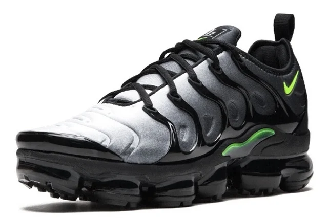nike air vapormax plus black electric green