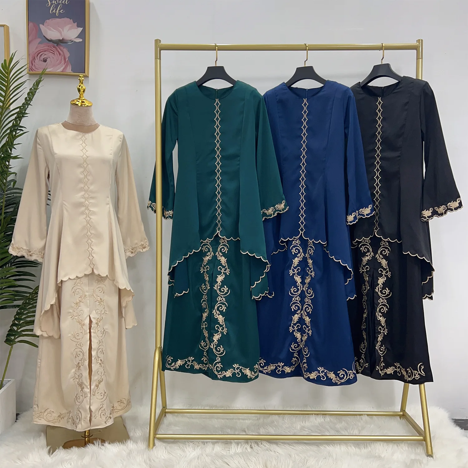 

Luxury Modest Dress Mubarak Abaya Sets Embroidery Muslim Ramandan Eid Robe Cardigan Long Gowns Kimono Jubah Thobe Islamic Prayer