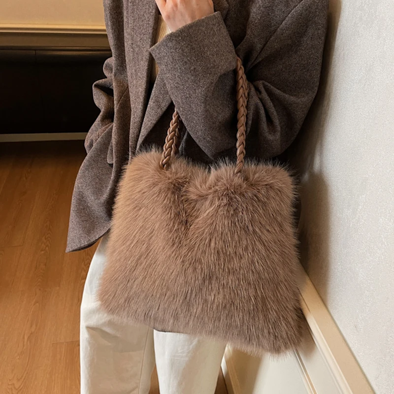 New High-end Luxury Brand Ladies Shopper Tote Bag Simple Designer Vintage​ Winter Plush houdler Bag For Women Fur Handbags