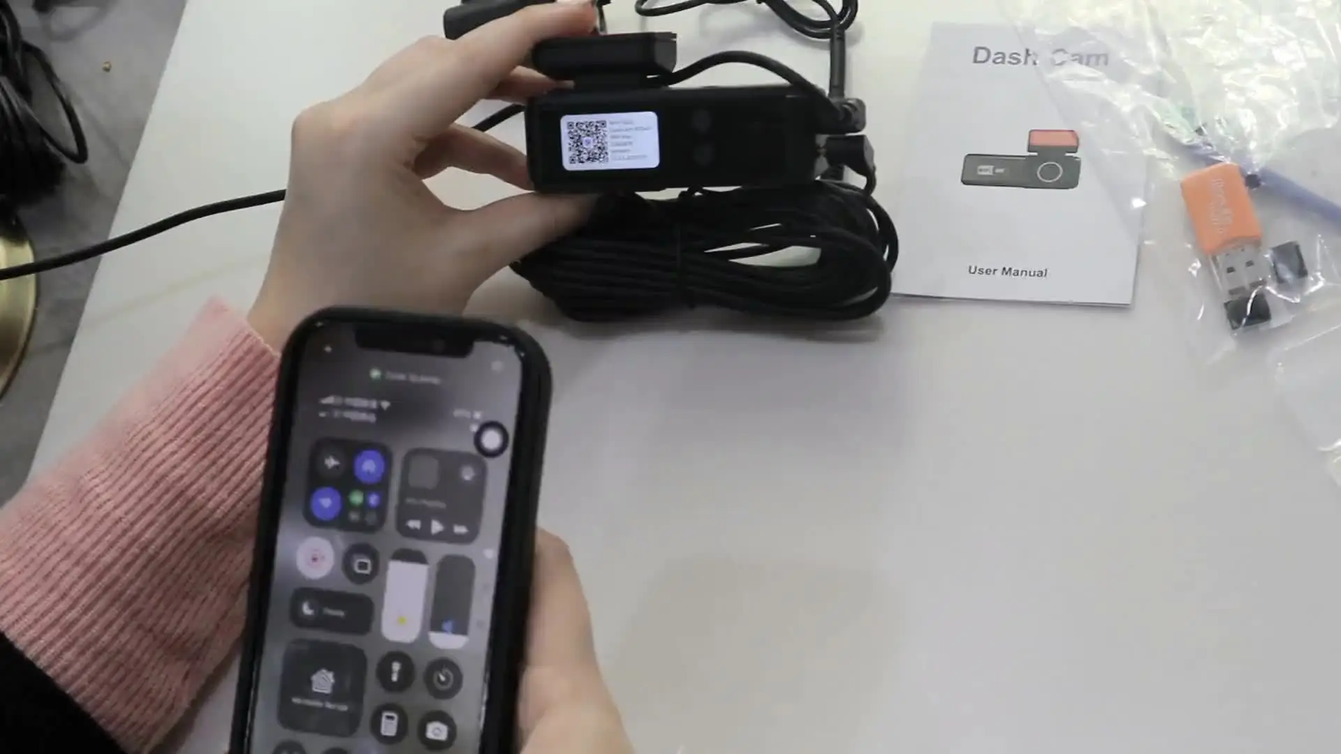 Dash cam montiran tijekom instalacije