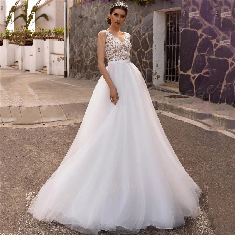 

Elegant Beautiful A Line Women's Wedding Dresses Charming Lace Appliques Bride Gowns Sexy Sleeveless Backless Vestido De Noivas