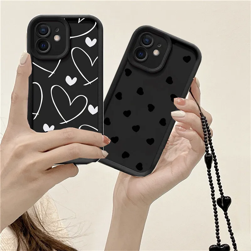 Love Heart Chain Silicone Phone Case - Elegant and Stylish Protection