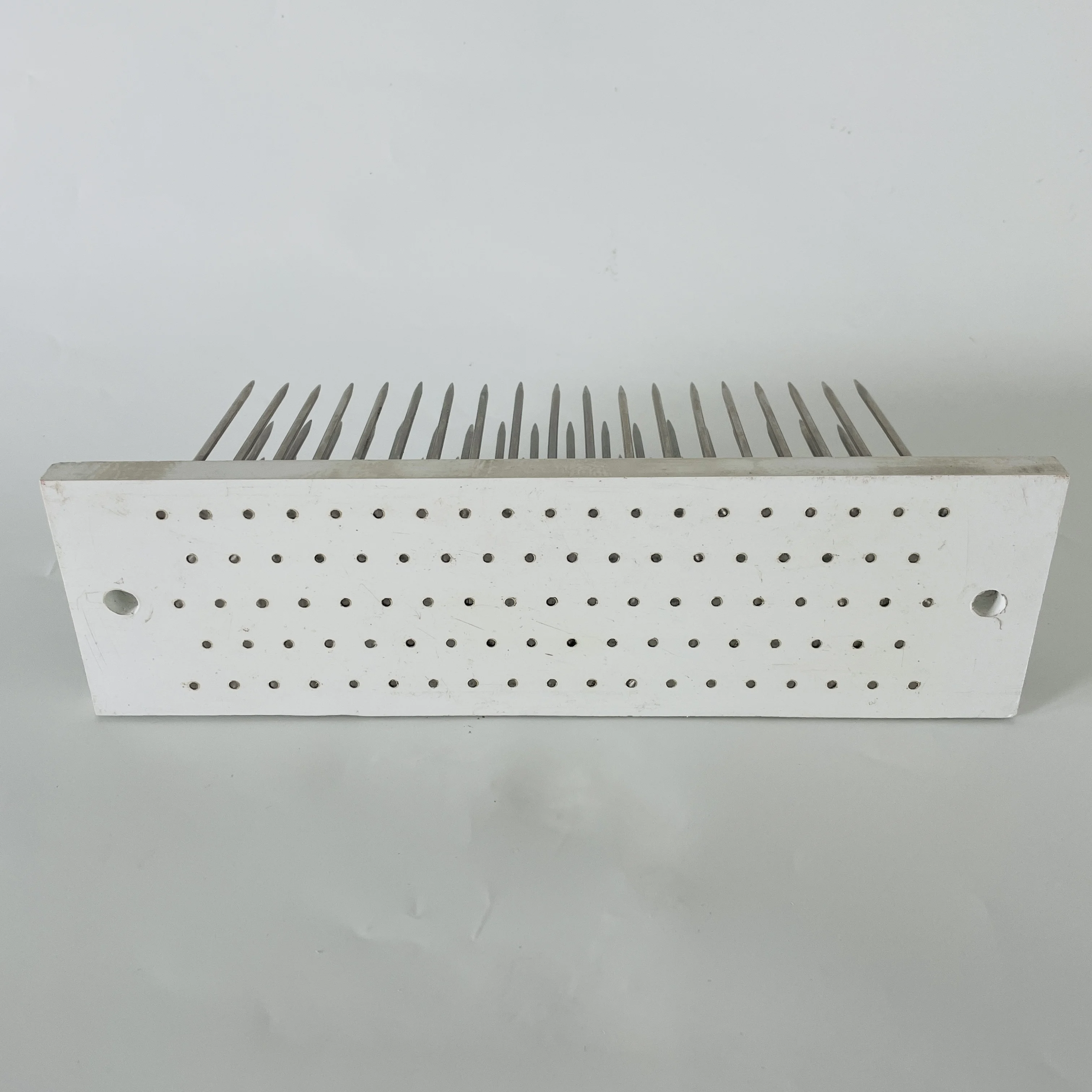 White Stainless Steel Hair Hackle With Needle For Combing Bulk Hair and Wefted Hair 27x8x9cm