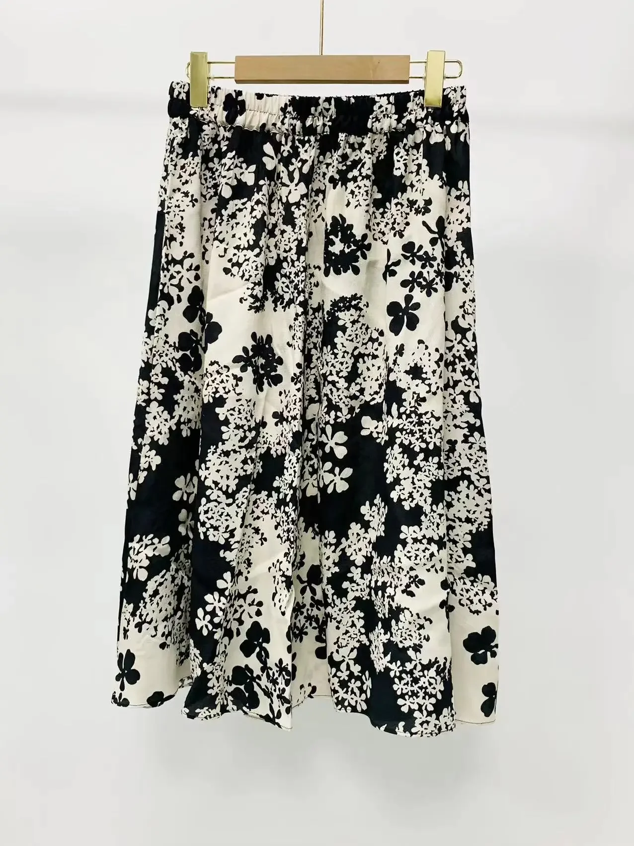 

Fashion Classic Trendy Luxury Designer Summer New Elastic High Waist A-Line Midi Jupe Women Retro Floral Printed Loose Skirt