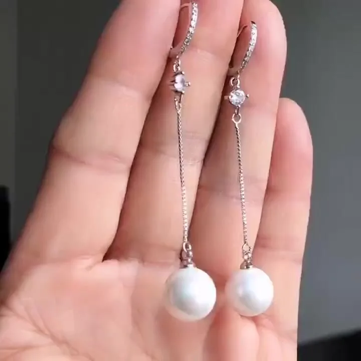 Orecchini pendenti con perline di corallo naturale e diamanti in argento sterling 925 placcato oro - Italia