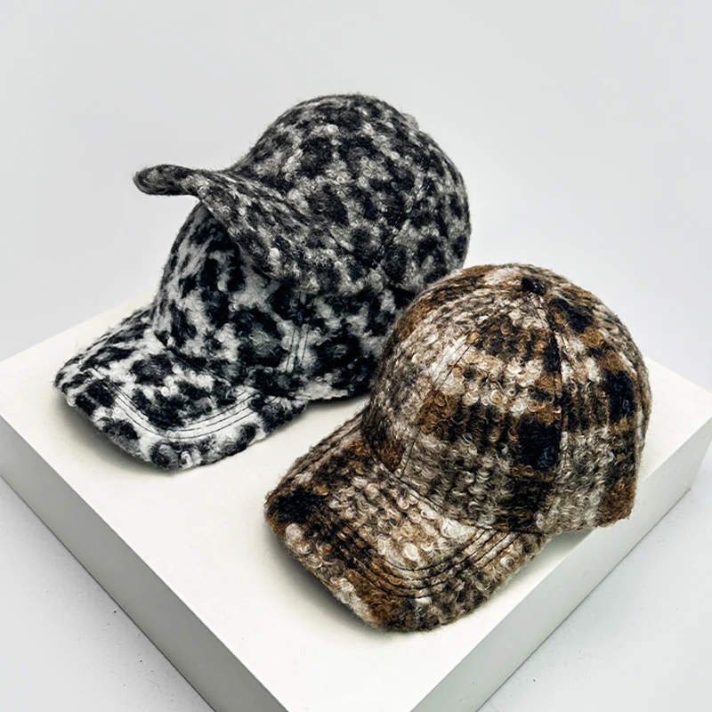 Herbst und Winter Neue Unisex Check Leopard Print Baseball Hüte Sonnenschirm Retro Warme Hardtop Schirmmützen Vielseitig Mode Lässig