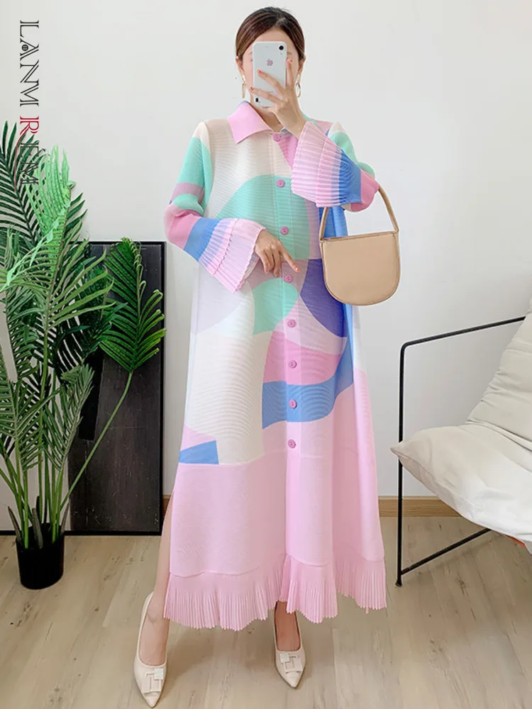 Long Sleeve Color-Block Pleated Dress