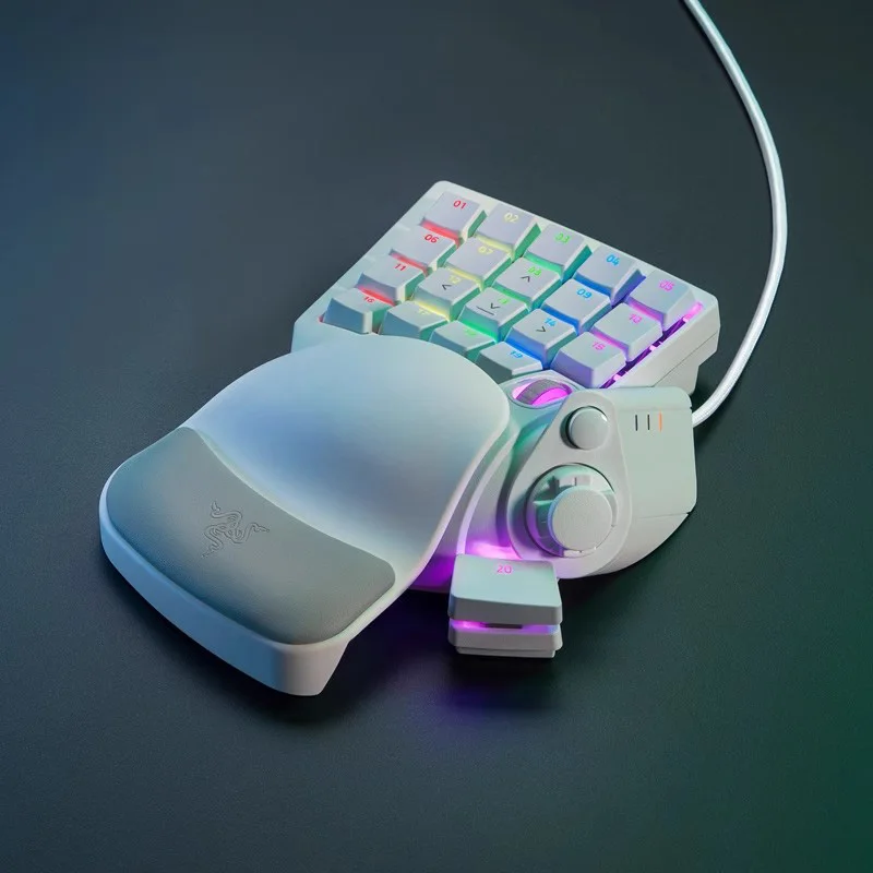 雪様　Razer Tartarus Pro ホワイト Razer Tartarus Pro Gaming Keypad White – Analog Optical