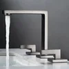 Dual Handle Basin Faucet Retro Brass Dual Holder Dual Control Tub Faucet Hot and Cold Bathroom Faucets Torneira Banheiro Luxo 4