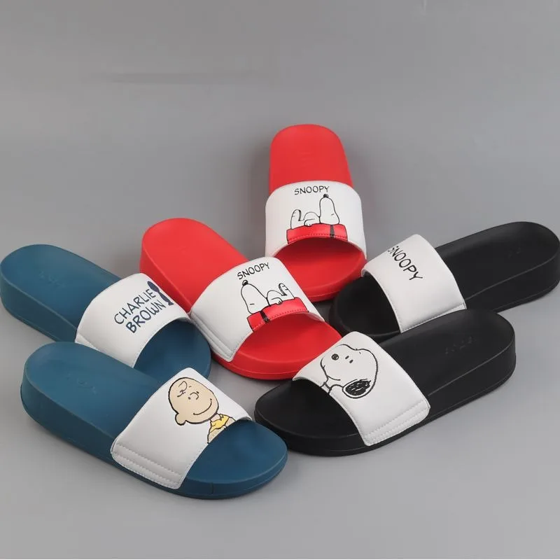 

Тапочки Snoopy женские в Корейском стиле, милые домашние Нескользящие, легкие, на толстой подошве, мультяшный рисунок, летние