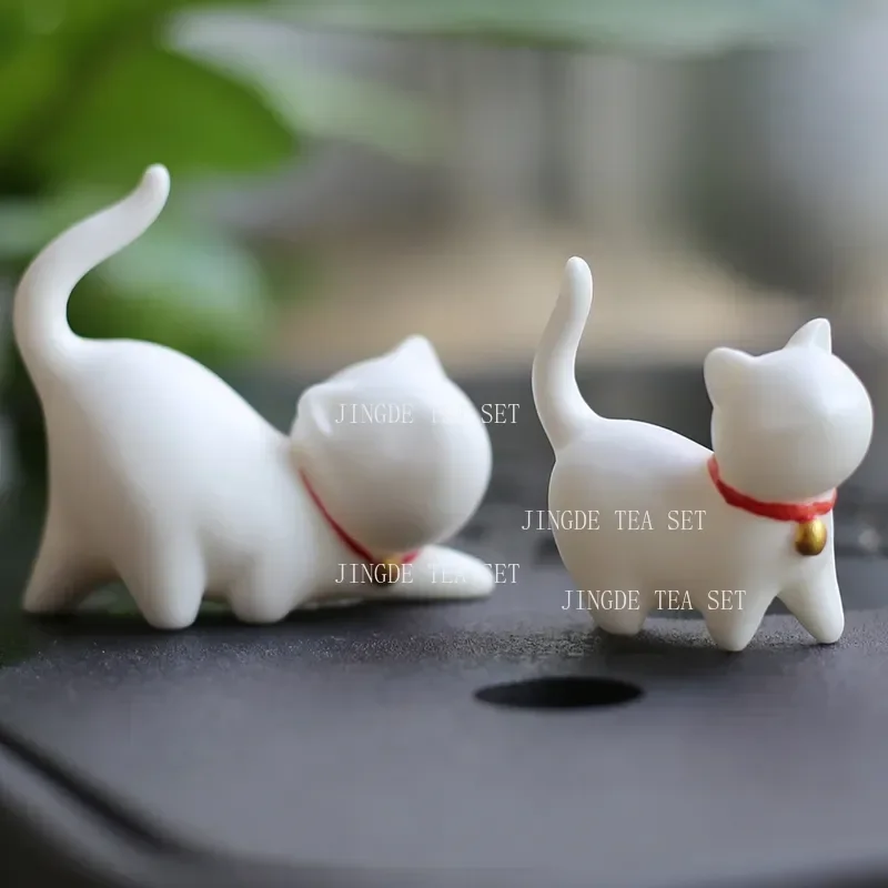 Creativity Handmade Ceramics Tea Pet Ornaments Cute Small Cat Statue White Porcelain Tea Figurine Crafts Boutique Tea Decoration