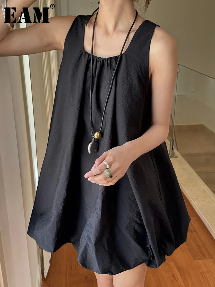 

[EAM] Women Black Brief Pleated Elegant Mini Dress New Square Collar Sleeveless Fashion Tide Spring Summer 2024 1DH5921
