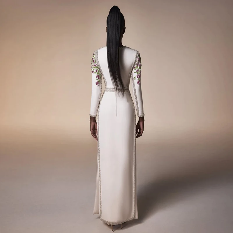 أحدث صيحات الموضة لعام 2026 من هاي ستريت، فستان سه...