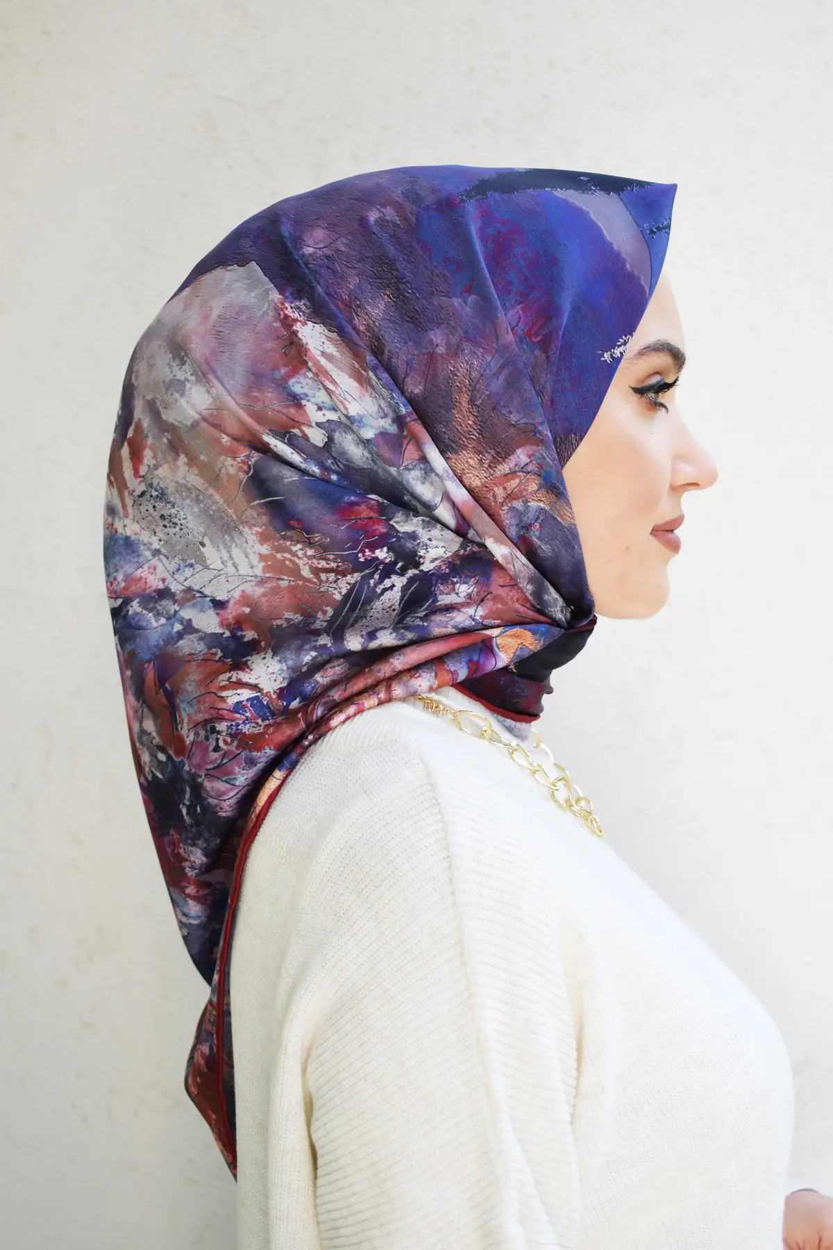 

Twill Scarf Burgundy-navy blue 90 x Yes Cool Keeps Printed Polyester Square Stylish/Night Fabric Hijab Clothing Digital Print