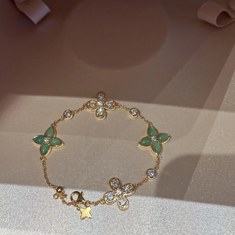 Klassische Mode Grün Kristall Stein Blume Armband Frauen Personalisierte Edelstahl Glück Armband Schmuck Zubehör Geschenk