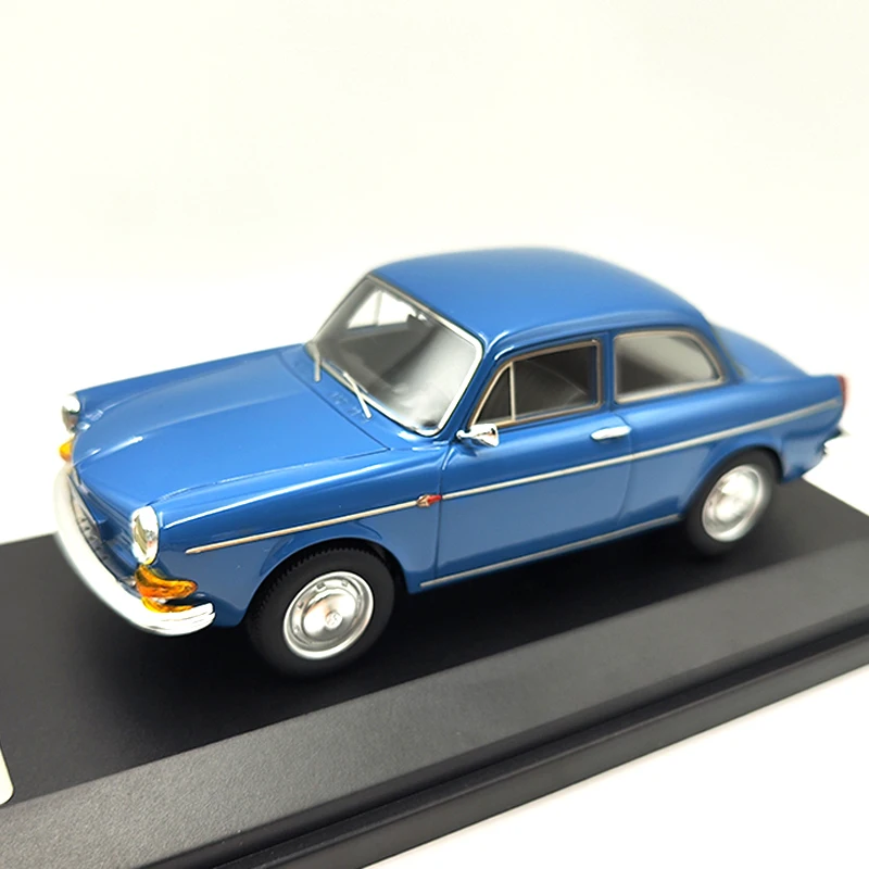 

1:32 Scale Resin VW 1500/1600 Variant Toys Vintage Cars Model Blue Classics Adult Souvenir Collectibles Gifts Static Display