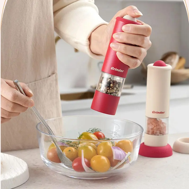 USB Rechargeable Electric Salt and Pepper Grinder Adjustable Coarseness Large Capacity Auto Spices Grinders Kitchen Cooking Tool