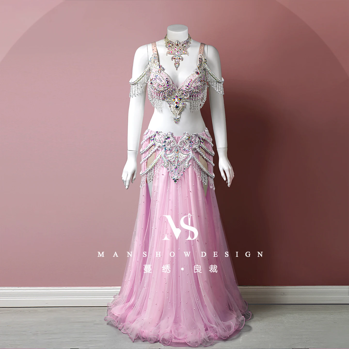Costume Set Details