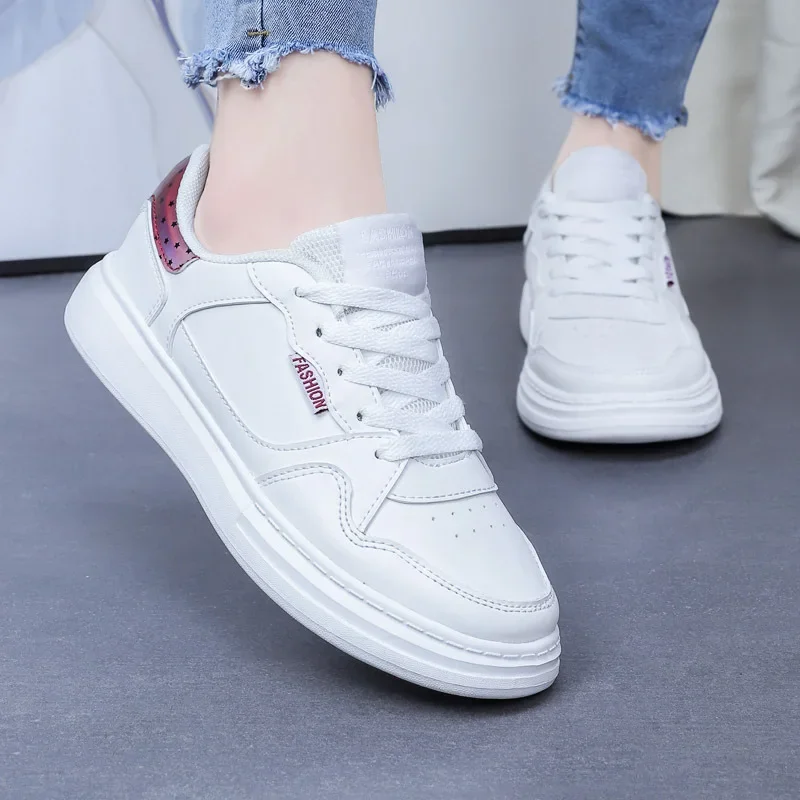 

Small white shoes female fall new Korean version of the trend of hundred matching casual sneakers flat bottom plate shoes female