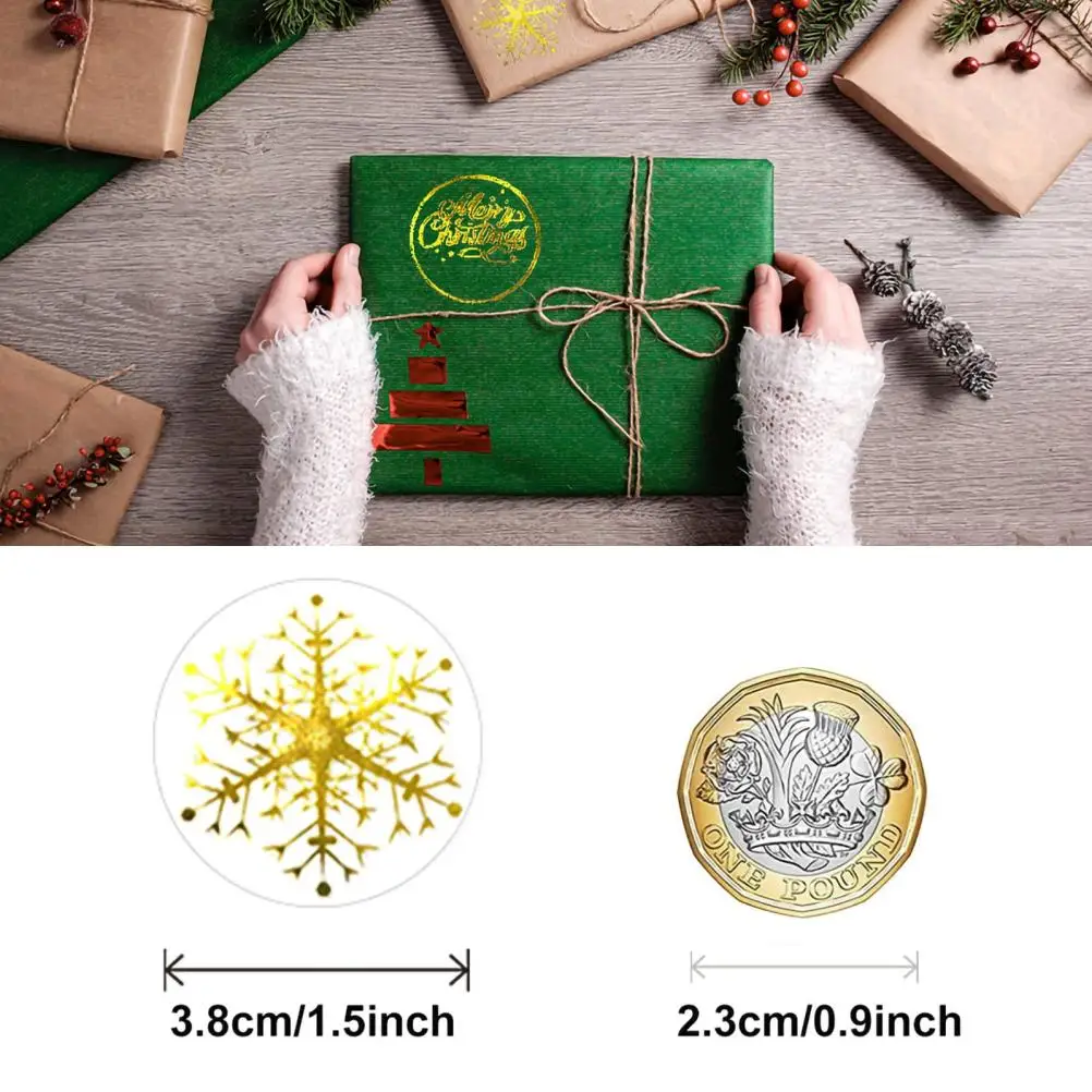 500pcs/roll Christmas Stickers Gold Snowflake Christmas Stickers Round Self Adhesive Envelope Stickers Xmas Decoration Tags